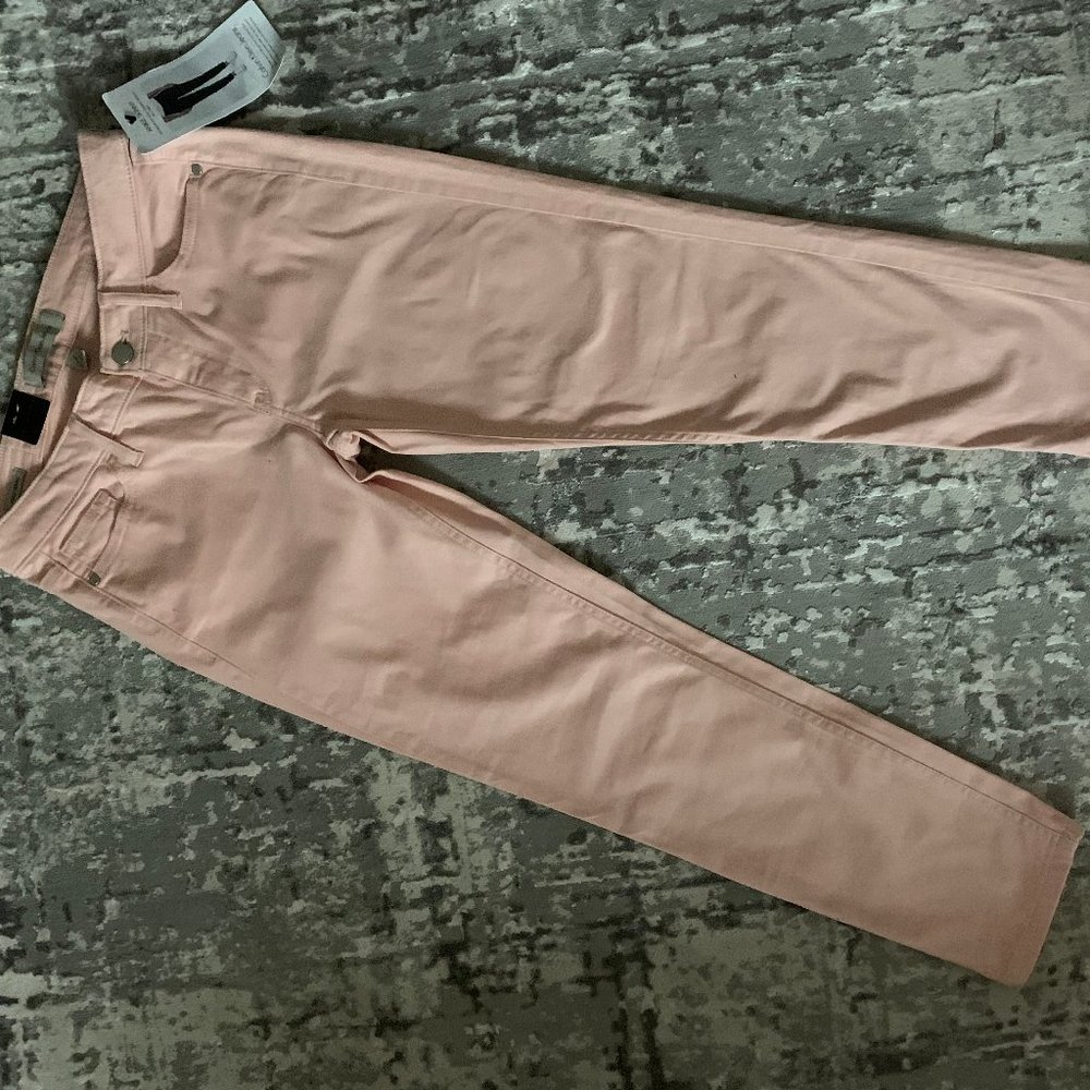 NEW - Calvin Klein Colored Jeans - Size 4